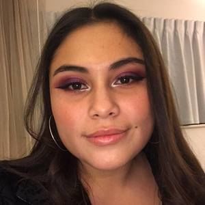 Meet your Posher, Yvonne